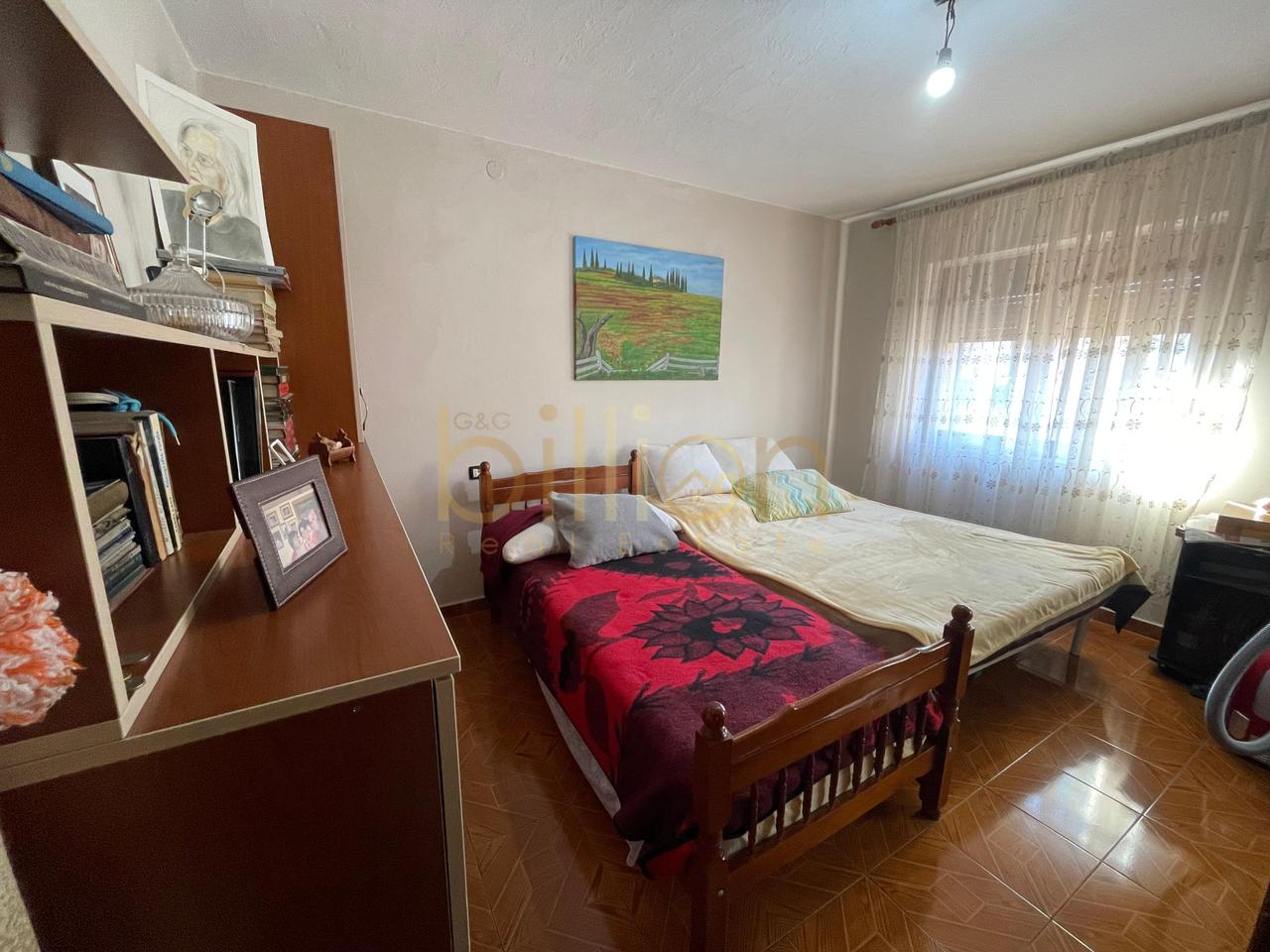 SHITET APARTAMENT 2+1 NE UNAZE TE VOGEL