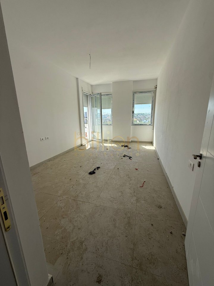 SHITET APARTAMENT 2+1+2,KOMPLEKSI WHITE POWER KAMEZ