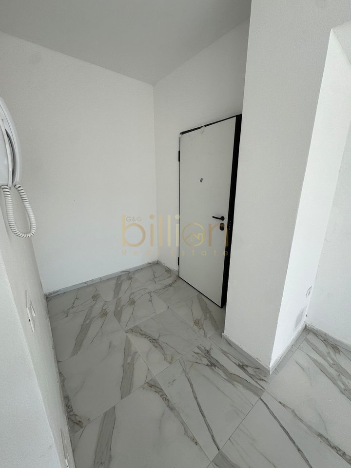 APARTAMENT 1+1 ME QERA, KOMPLEKSI AURA, RR.DRITAN HOXHA,