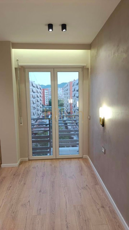 JEPET ME QERA APARTAMENT 1+1 – PËRBALLË DELIJORGJIT