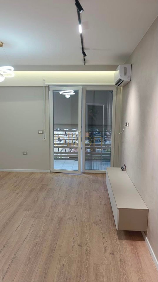 JEPET ME QERA APARTAMENT 1+1 – PËRBALLË DELIJORGJIT