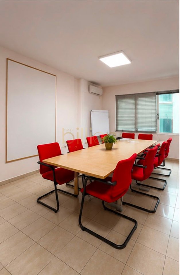 SHITET APARTAMENT 2+1 NE BLLOK