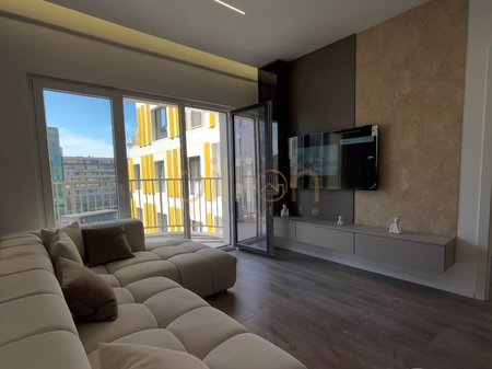 JEPET ME QIRA,APARTAMENT 2+1 ,ZOGU I ZI
