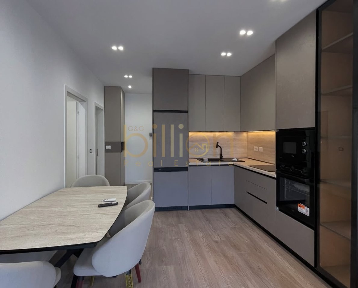 JEPET ME QIRA,APARTAMENT 2+1 ,ZOGU I ZI