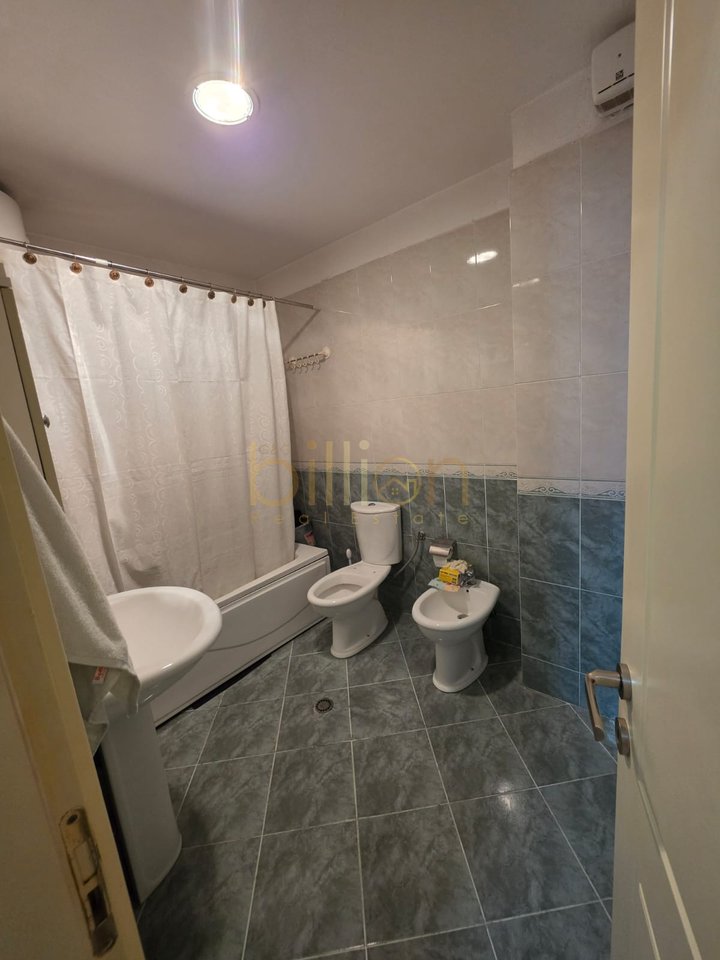 SHITET APARTAMENT 3+1+2 TUALETE RRUGA E KAVAJES
