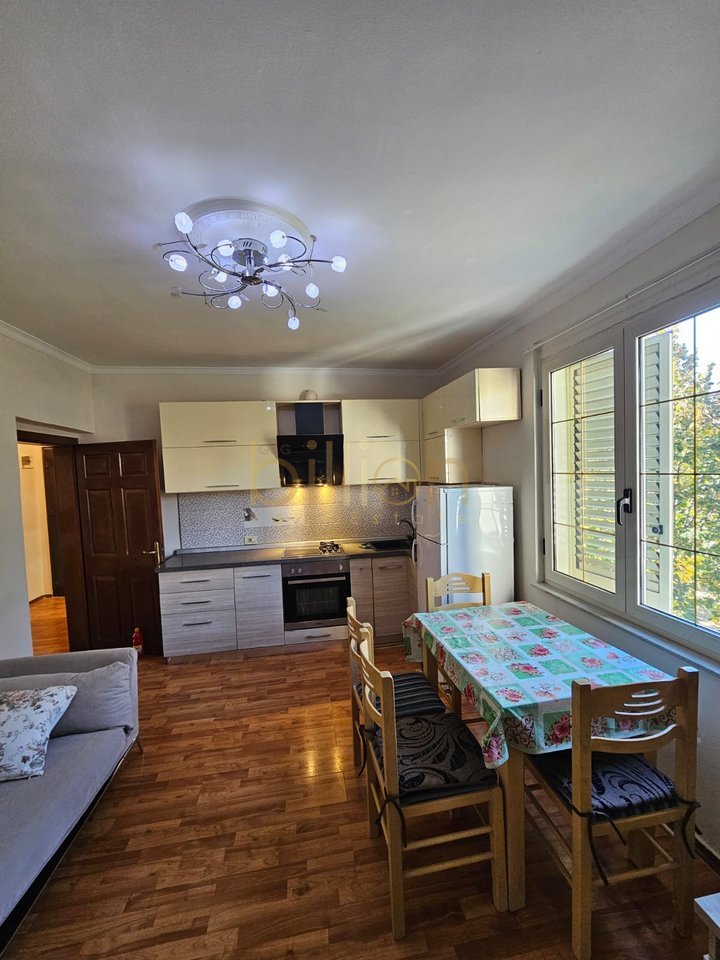 JEPET ME QIRA APARTAMENT 2+1 – OXHAKU