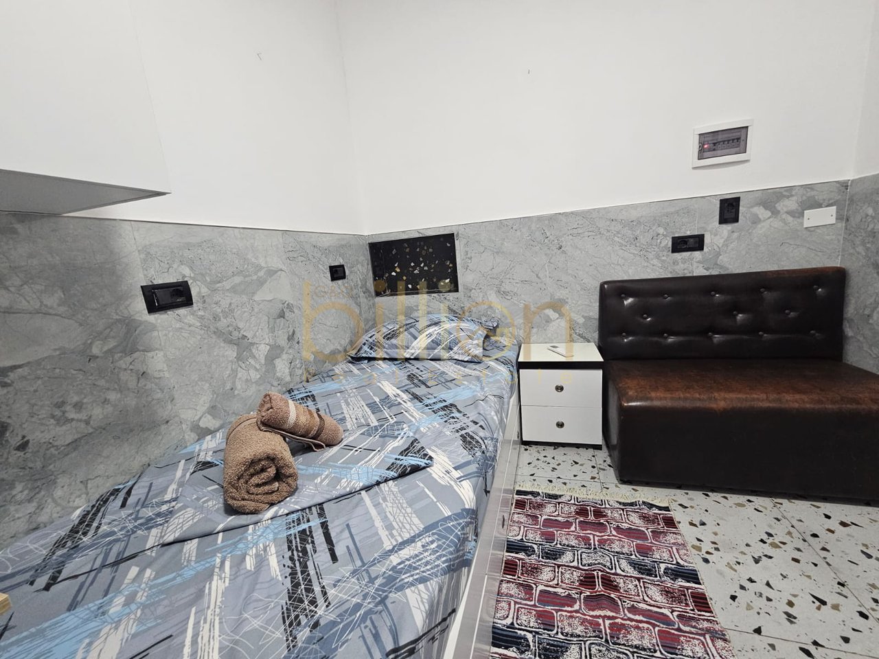 QIRA,GARSONIERE TEK FARMACIA 10,RRUGA E DIBRES