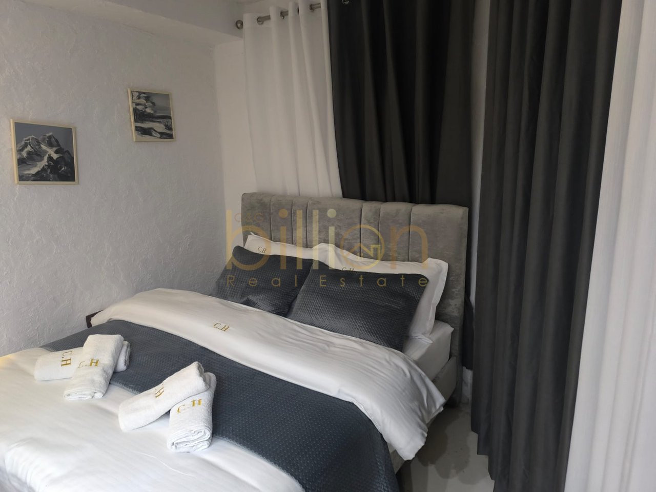 FOR RENT 1ST FLOOR, PRIVATE VILLA NEAR WHOLESALE, IN THE CENTER