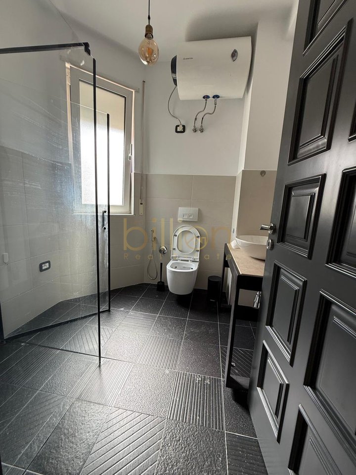 JEPET ME QIRA,APARTAMENT 2+1+2 TEK KOMUNA E PARISIT