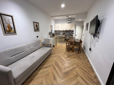 DUPLEX IN VENDITA A MYSLYM SHYR
