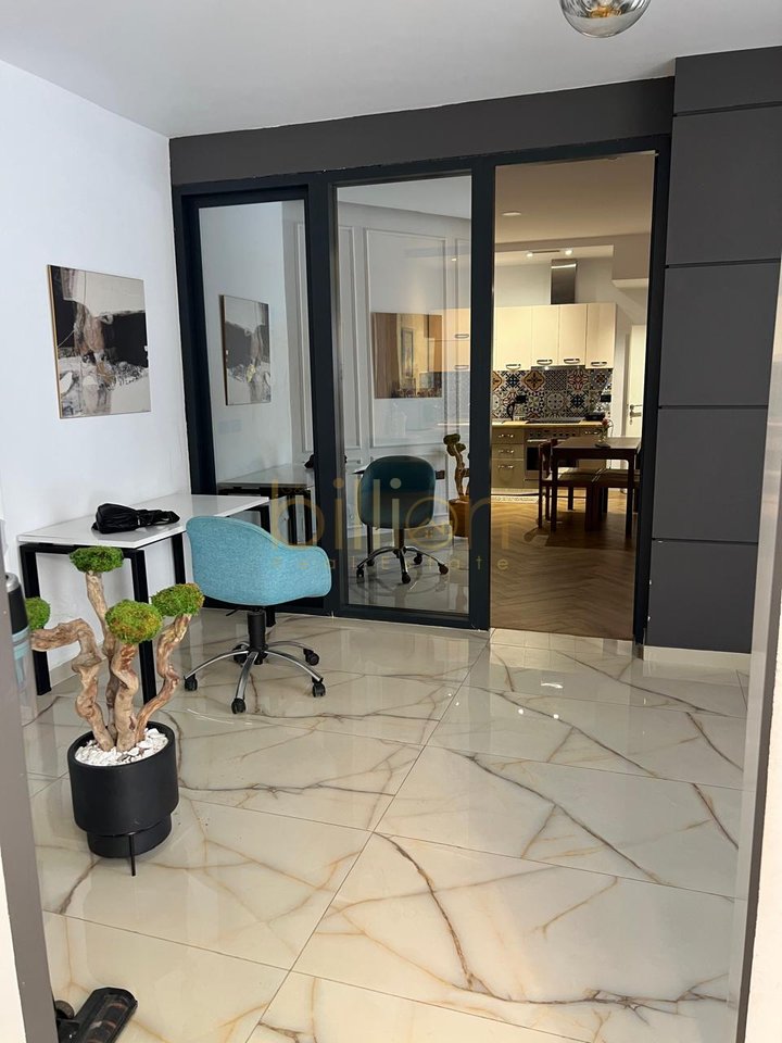 DUPLEX IN VENDITA A MYSLYM SHYR