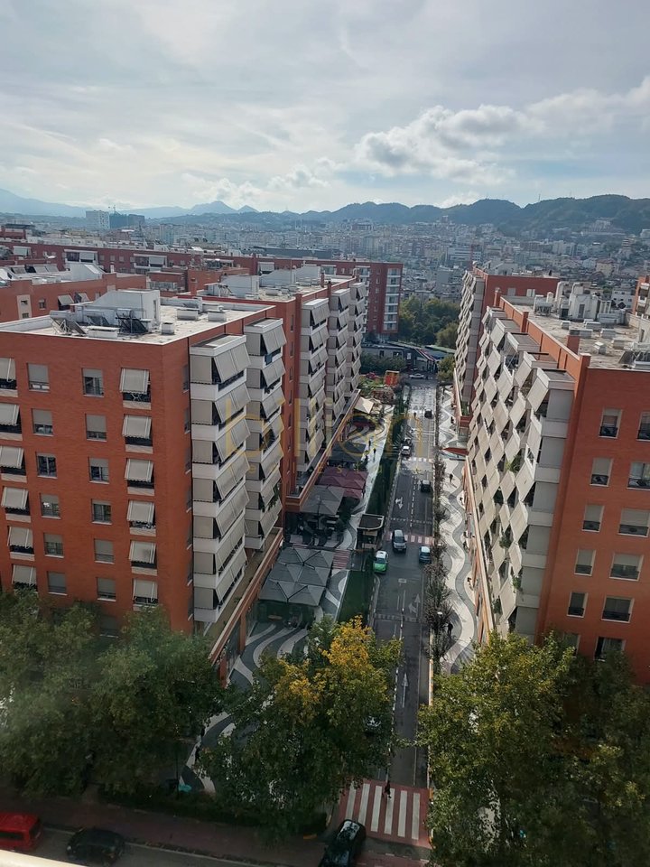 JEPET ME QIRA,APARTAMENT 1+1 TEK RRUGA E KAVAJES