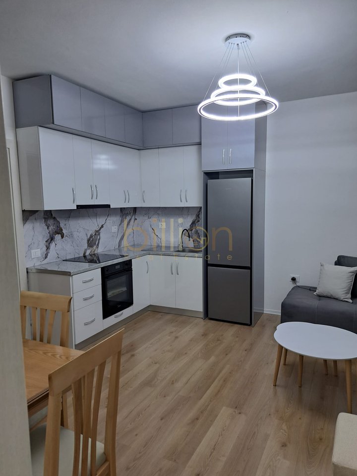 JEPET ME QIRA APARTAMENT 2+1 NE PASKUQAN
