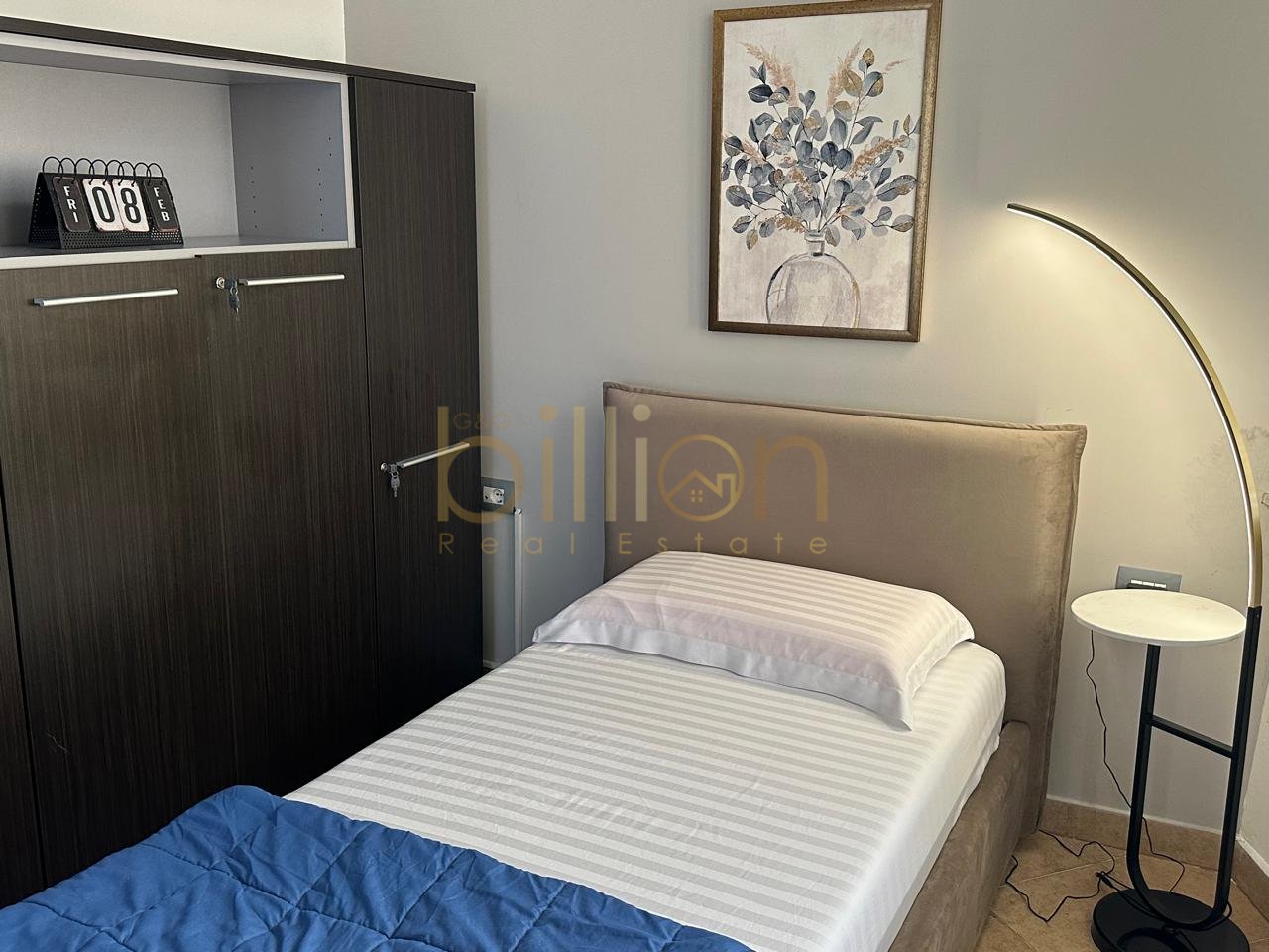 JEPET ME QIRA APARTAMENT 2+1 NË QENDËR