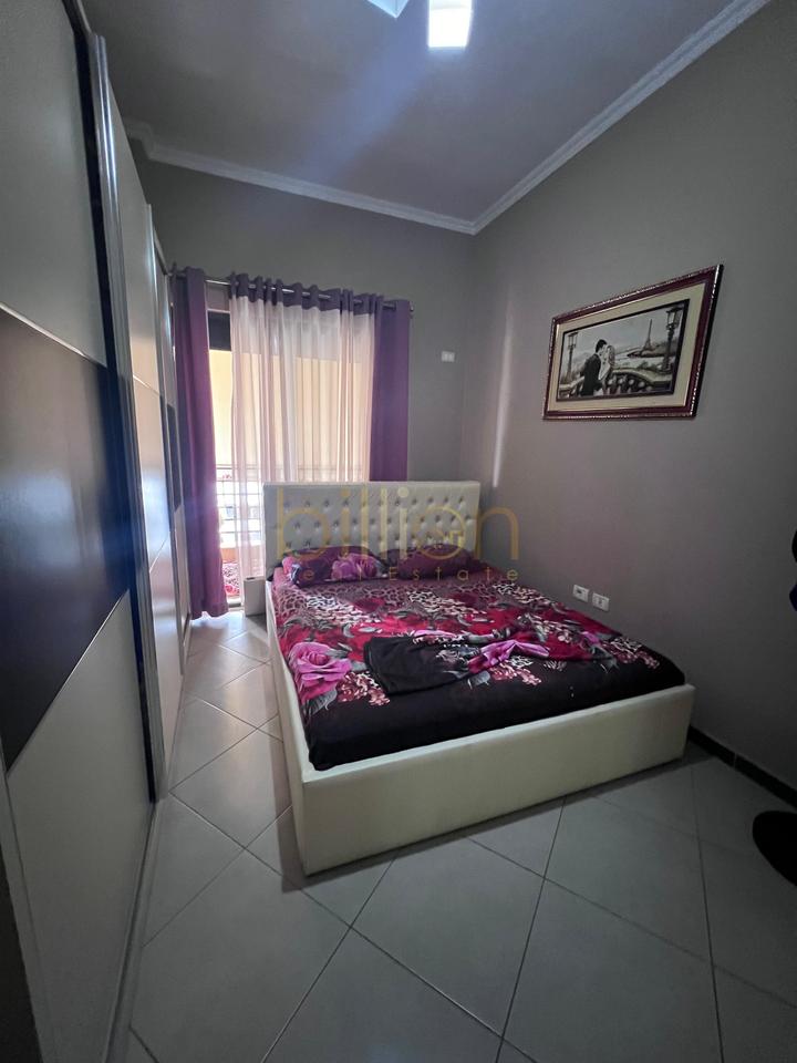 SHITET APARTAMENT 2+1+2,UNAZA E RE,ASTIR
