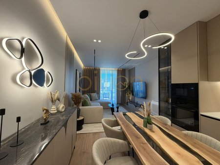 SHITET APARTAMENT SUPER PREMIUM 2+1+2  TEK GOLDEN TOWER, RRUGA MINE PEZA