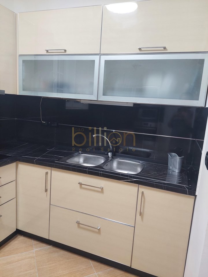 QIRA APARTAMENT 2+1 ,RRUGA MIHAL GRAMENO