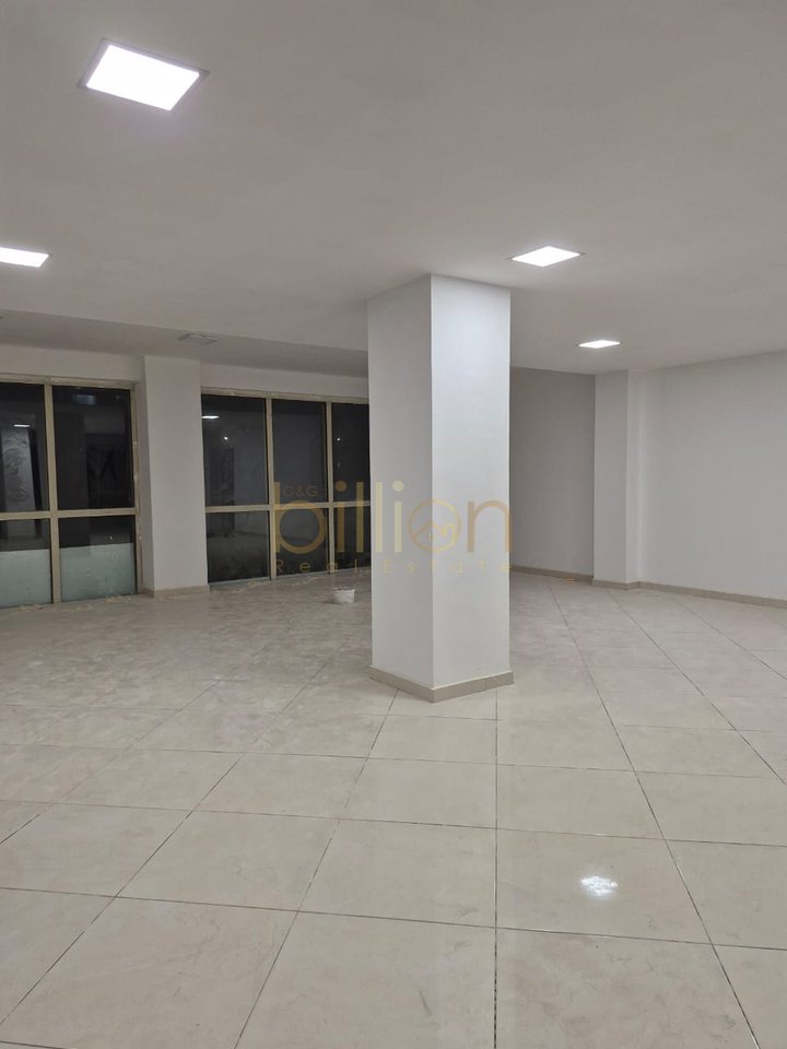 AFFITTASI, LOCALE COMMERCIALE, AL NUOVO BOULEVARD, VIA JORDAN MISJA