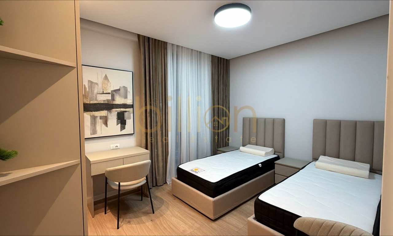 SHITET APARTAMENT SUPER PREMIUM 2+1+2  TEK GOLDEN TOWER, RRUGA MINE PEZA
