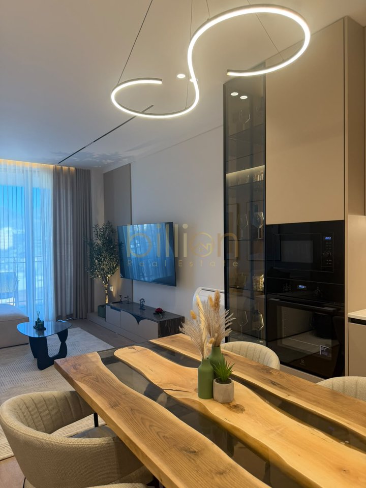 SHITET APARTAMENT SUPER PREMIUM 2+1+2  TEK GOLDEN TOWER, RRUGA MINE PEZA