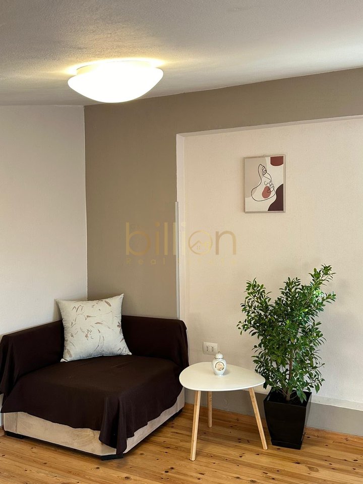 APARTAMENT DUPLEX ME QIRA – FRESK
