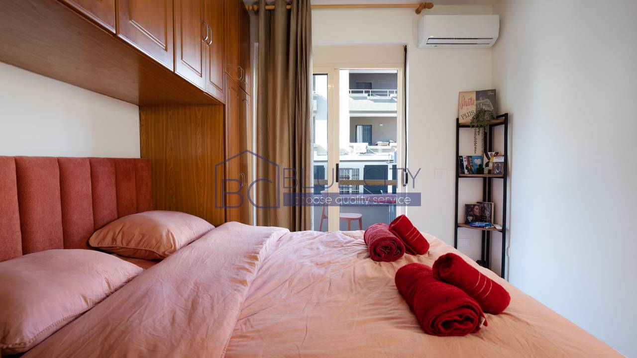 JEPET ME QIRA APARTAMENT 1+1 TEK HOTEL PALACE, PLAZH