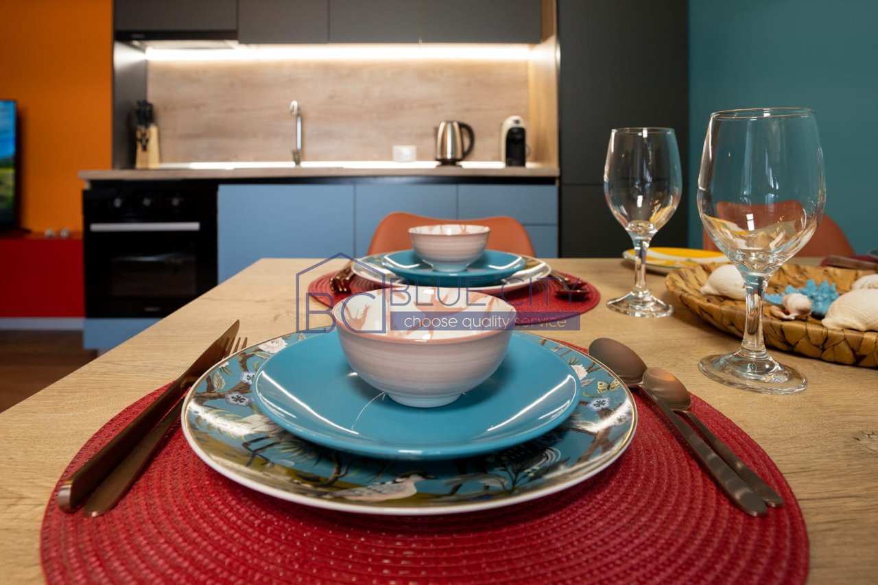 JEPET ME QIRA APARTAMENT ME PAMJE DETI,PLAZH,DURRES!