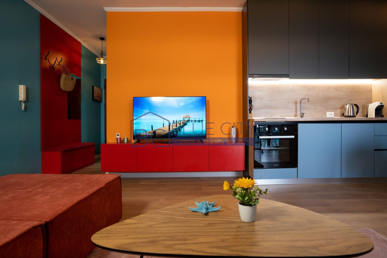 JEPET ME QIRA APARTAMENT ME PAMJE DETI,PLAZH,DURRES!