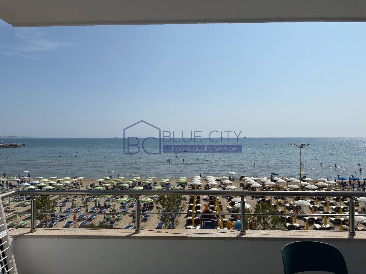 JEPET ME QIRA APARTAMENT ME PAMJE DETI,PLAZH,DURRES!