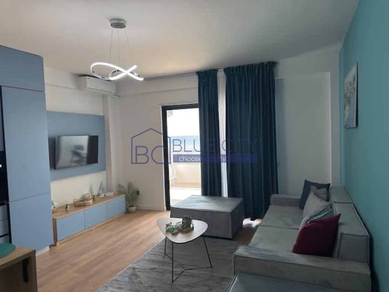 JEPET ME QIRA APARTAMENT ME PAMJE DETI,PLAZH,DURRES!