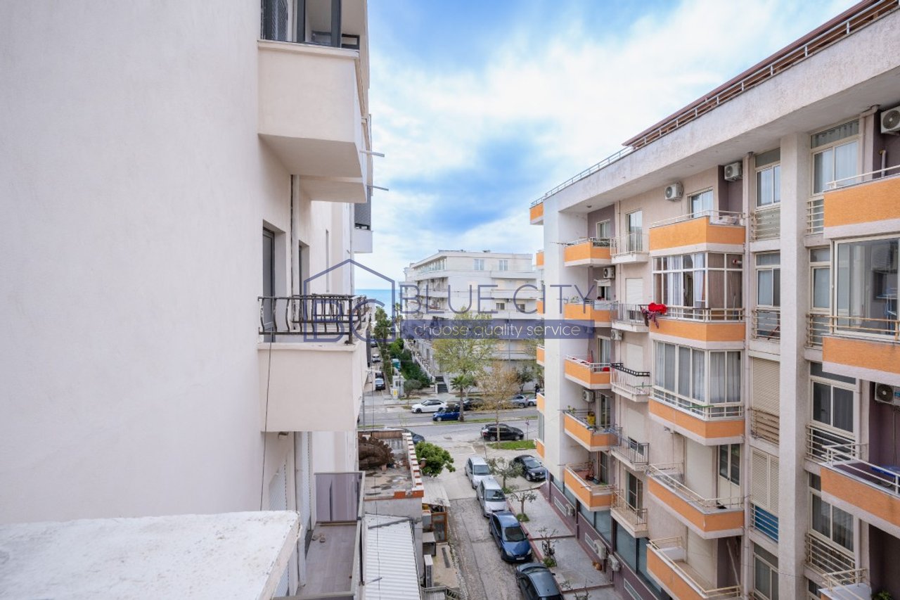 JEPET ME QIRA APARTAMENT 1+1 PRANE PALACE HOTEL NE PLAZH