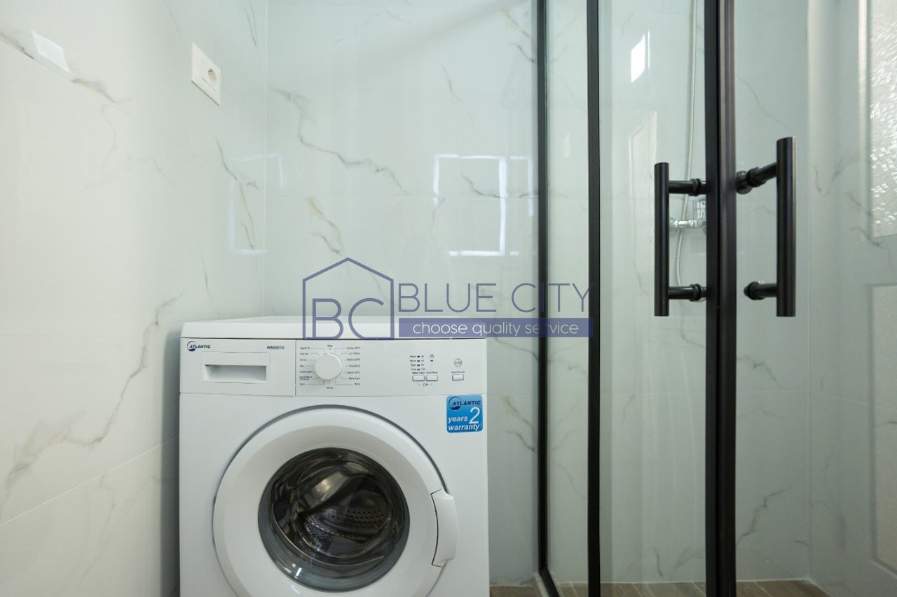 JEPET ME QIRA APARTAMENT 1+1 PRANE PALACE HOTEL NE PLAZH