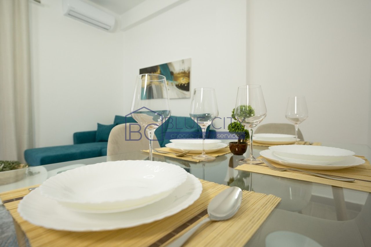 JEPET ME QIRA APARTAMENT 1+1 PRANE PALACE HOTEL NE PLAZH