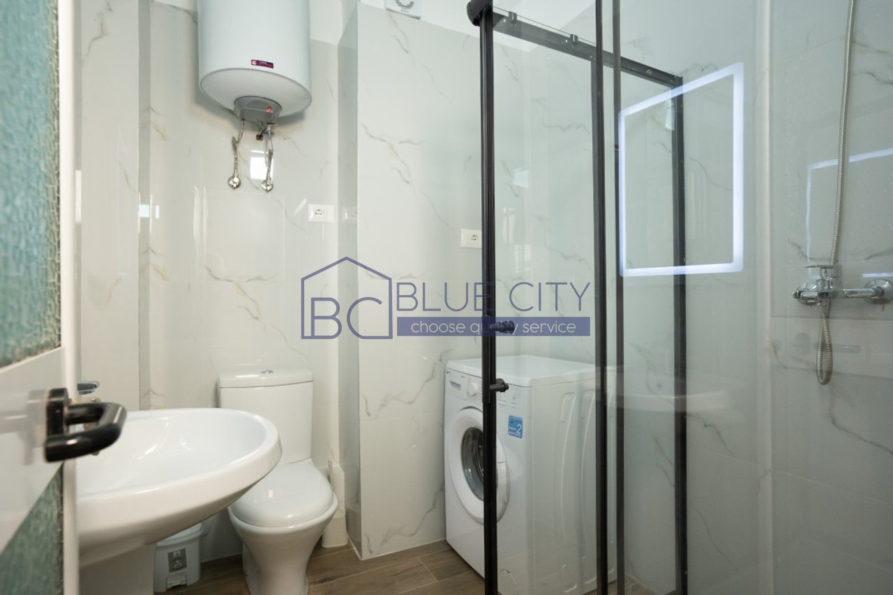 JEPET ME QIRA APARTAMENT 1+1 PRANE PALACE HOTEL NE PLAZH