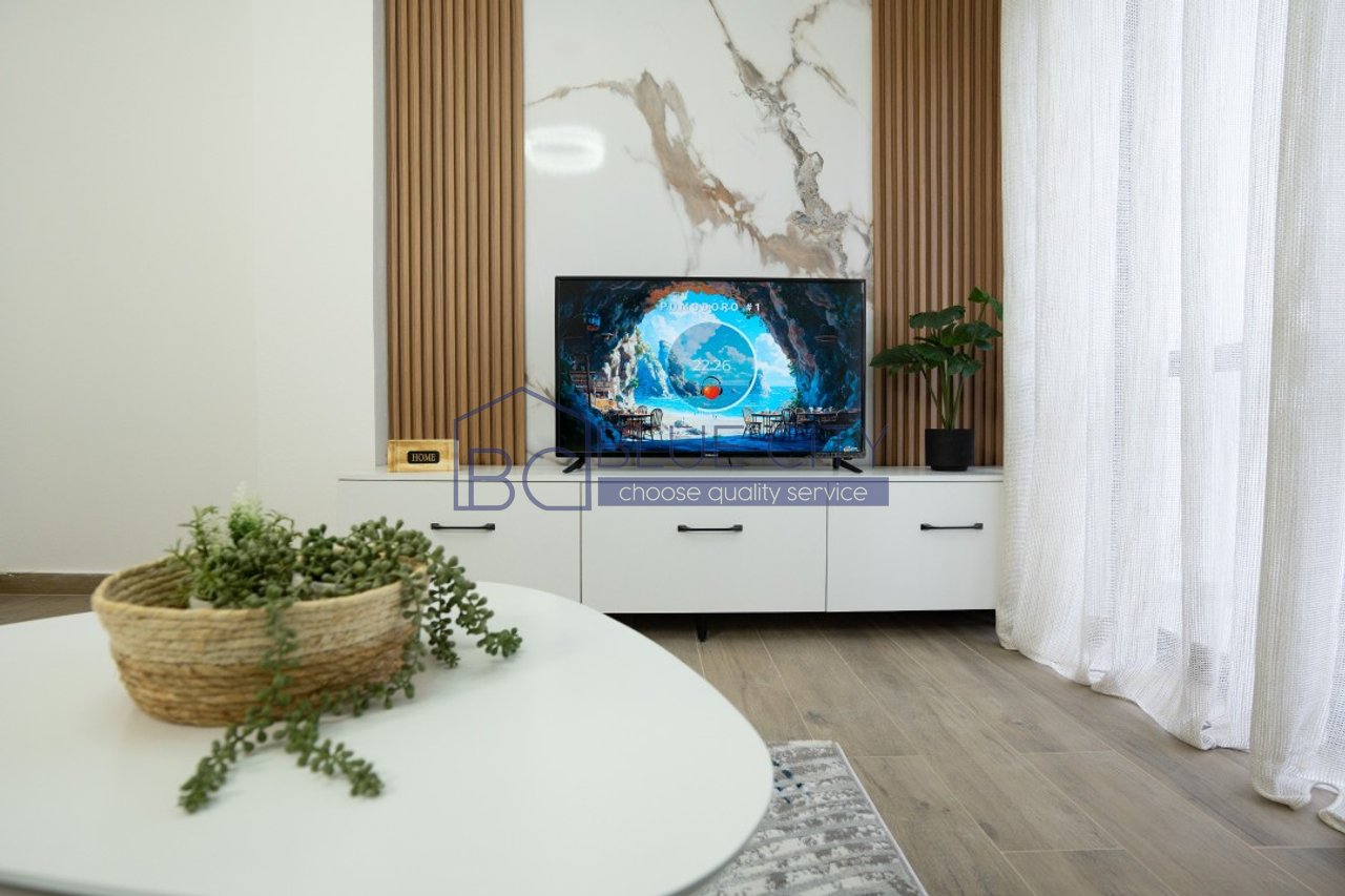 JEPET ME QIRA APARTAMENT 1+1 PRANE PALACE HOTEL NE PLAZH