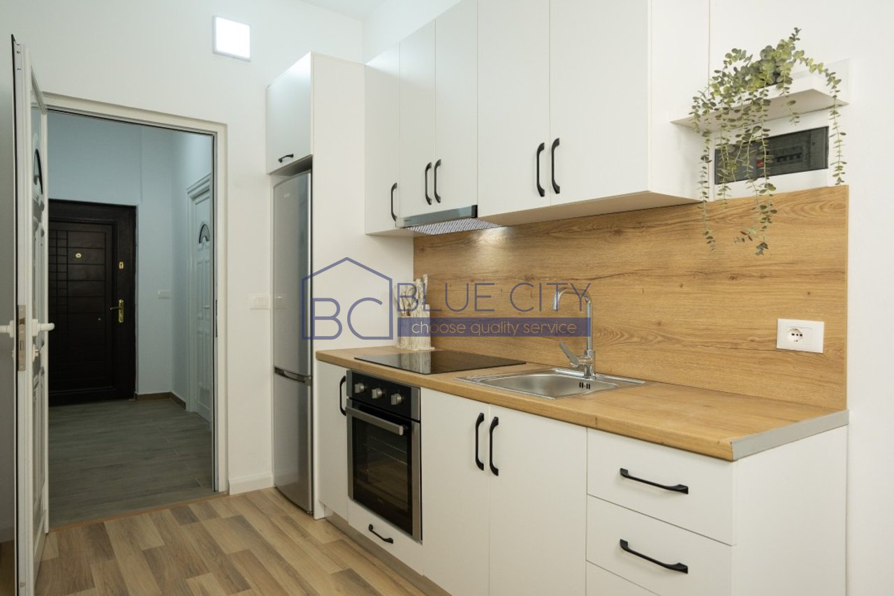 JEPET ME QIRA APARTAMENT 1+1 PRANE PALACE HOTEL NE PLAZH