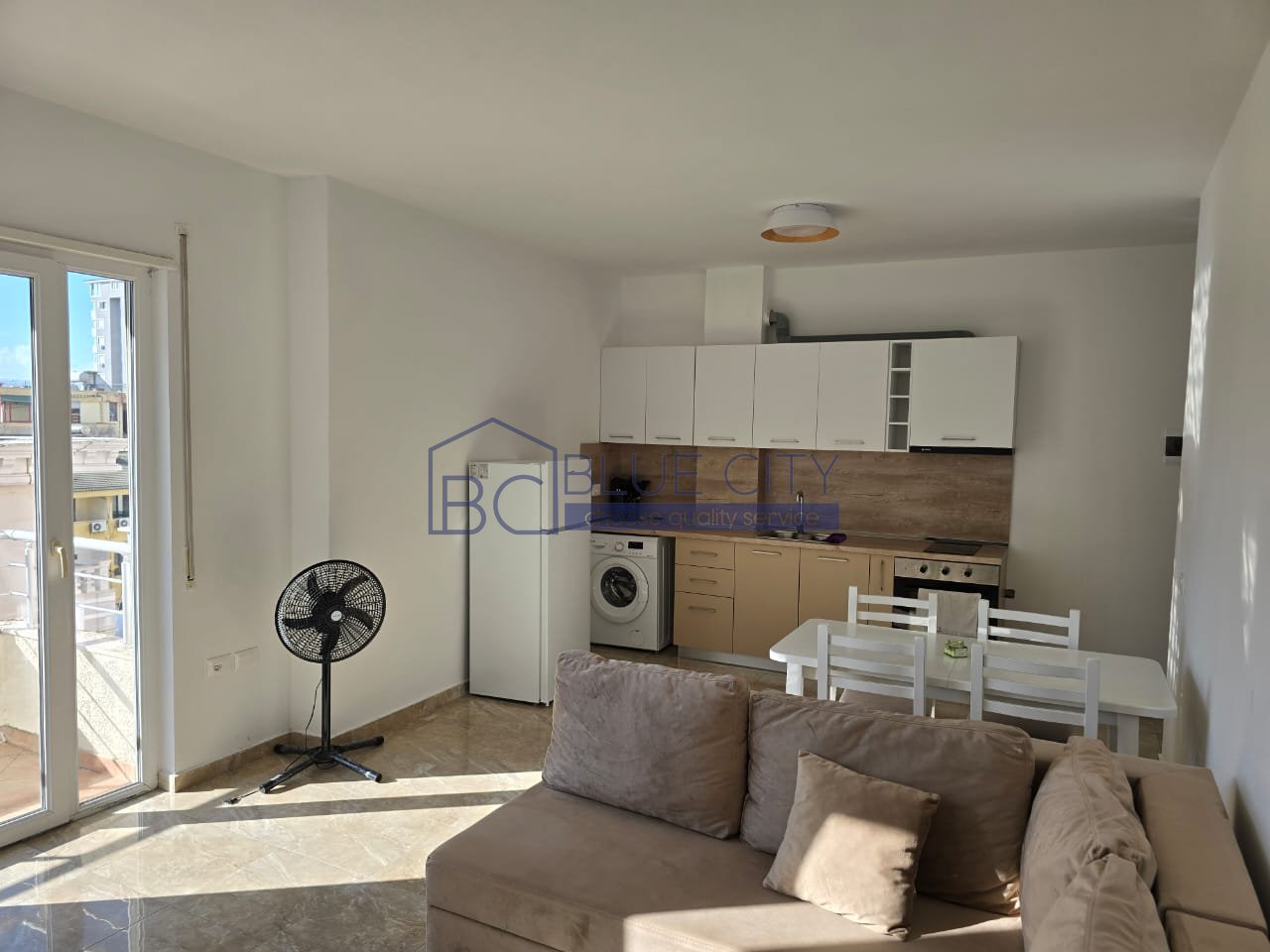 AFFITTASI APPARTAMENTO 1+1 VICINO ALL'HOTEL MAJESTIC!!