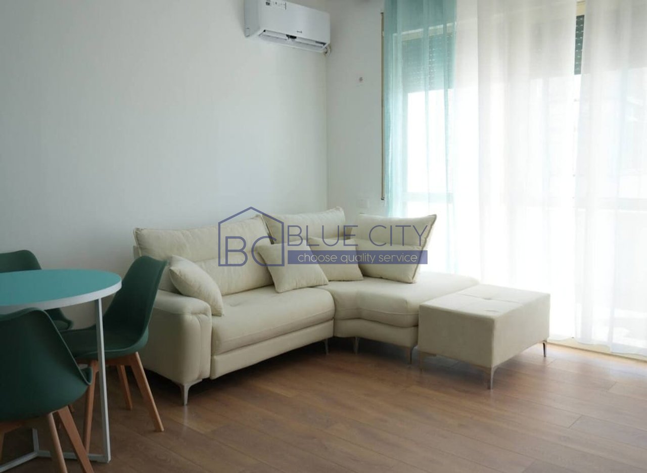 AFFITTASI APPARTAMENTO CON VISTA MARE VICINO AL PONTE DAJLANI!