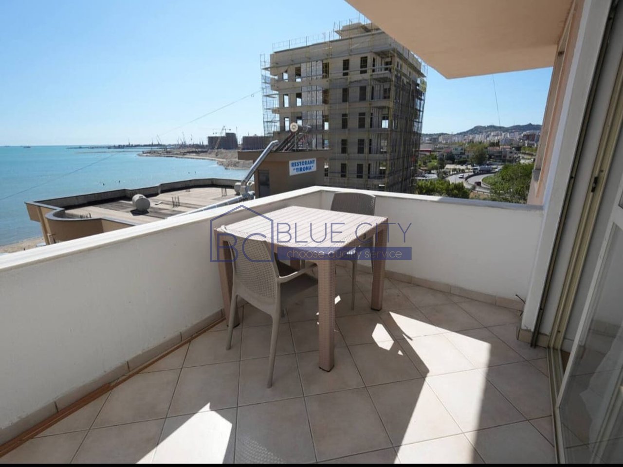 AFFITTASI APPARTAMENTO CON VISTA MARE VICINO AL PONTE DAJLANI!