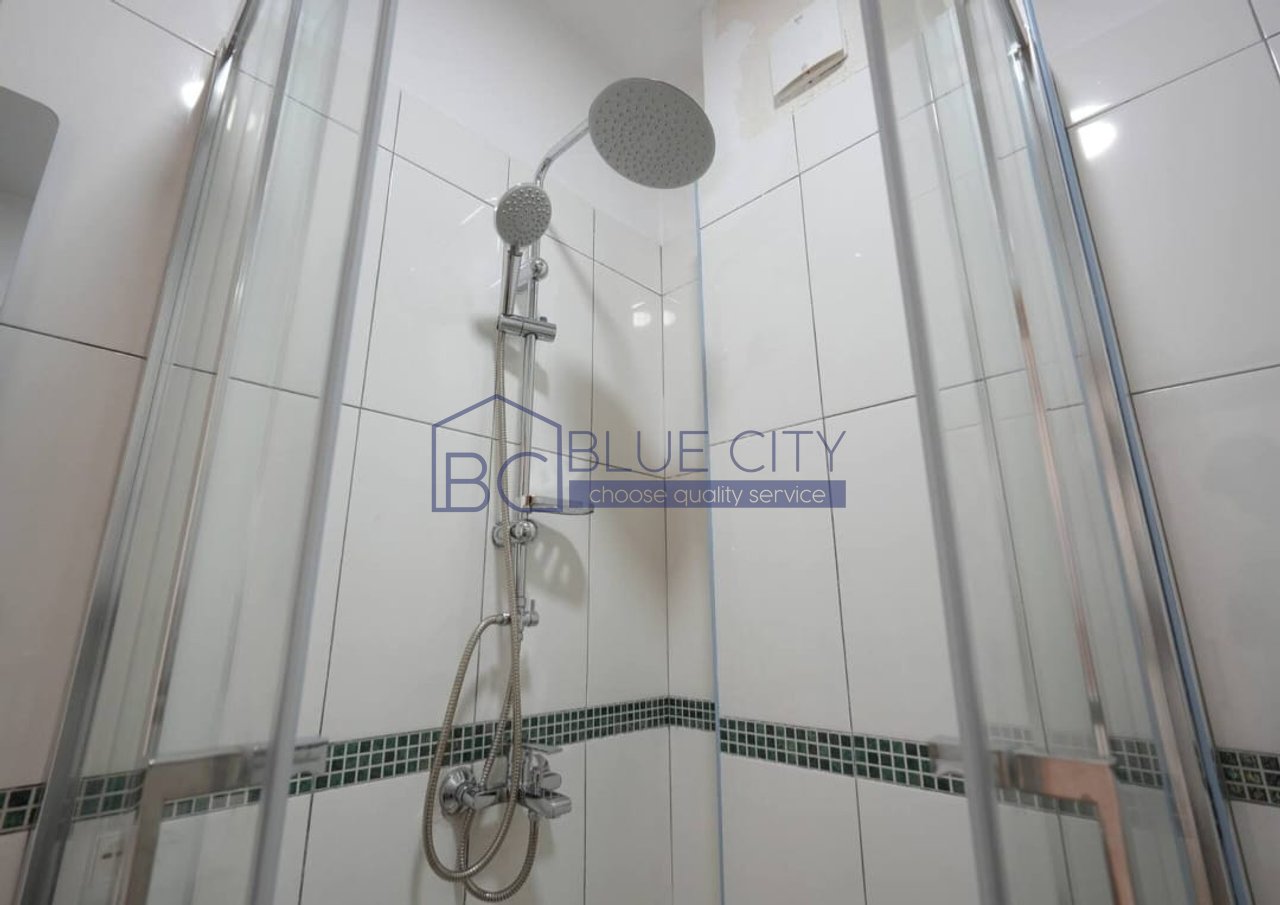 AFFITTASI APPARTAMENTO CON VISTA MARE VICINO AL PONTE DAJLANI!