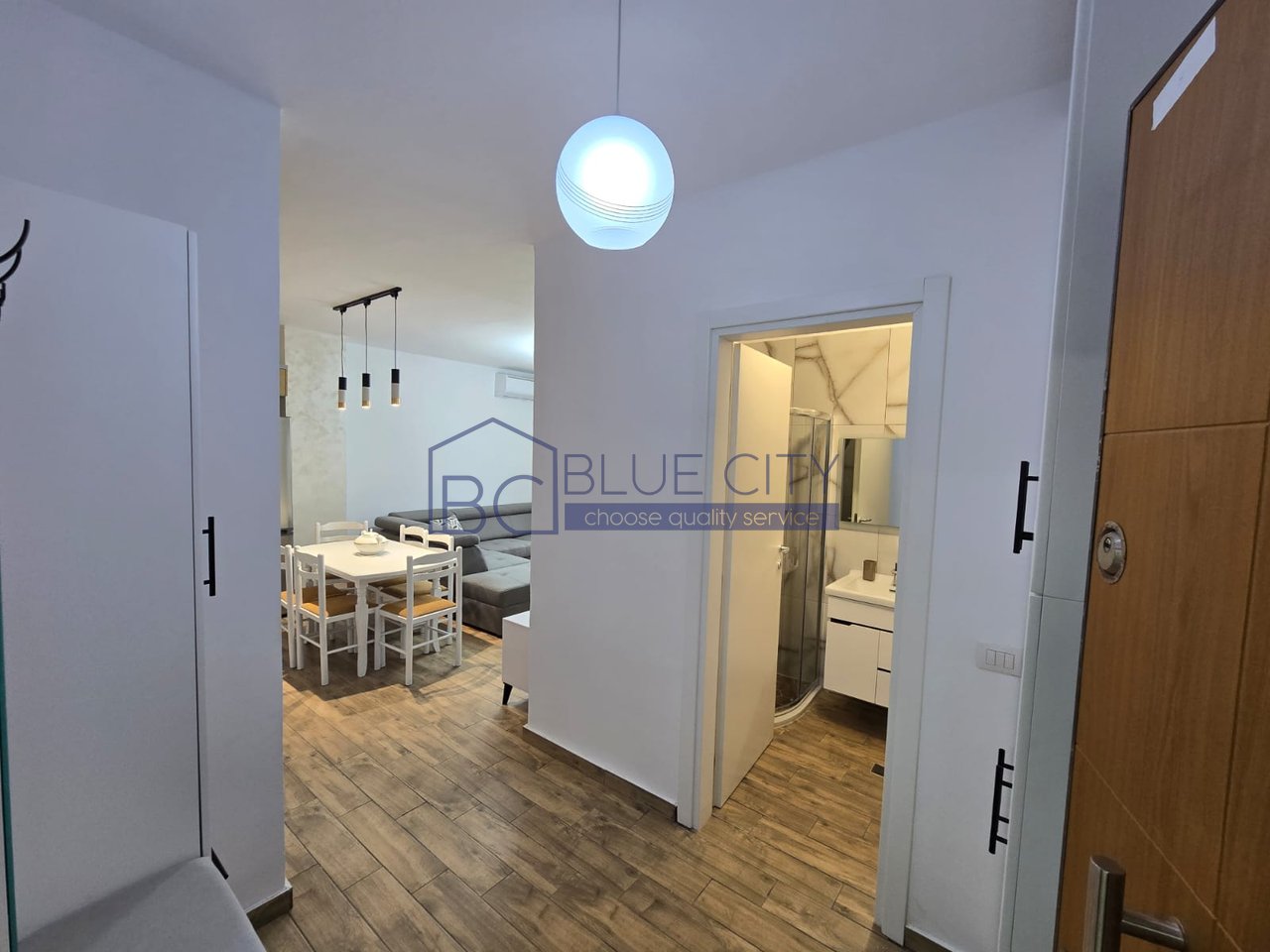 JEPET ME QIRA APARTAMENT 1+1 VIJE E DYTE NE PLAZH!