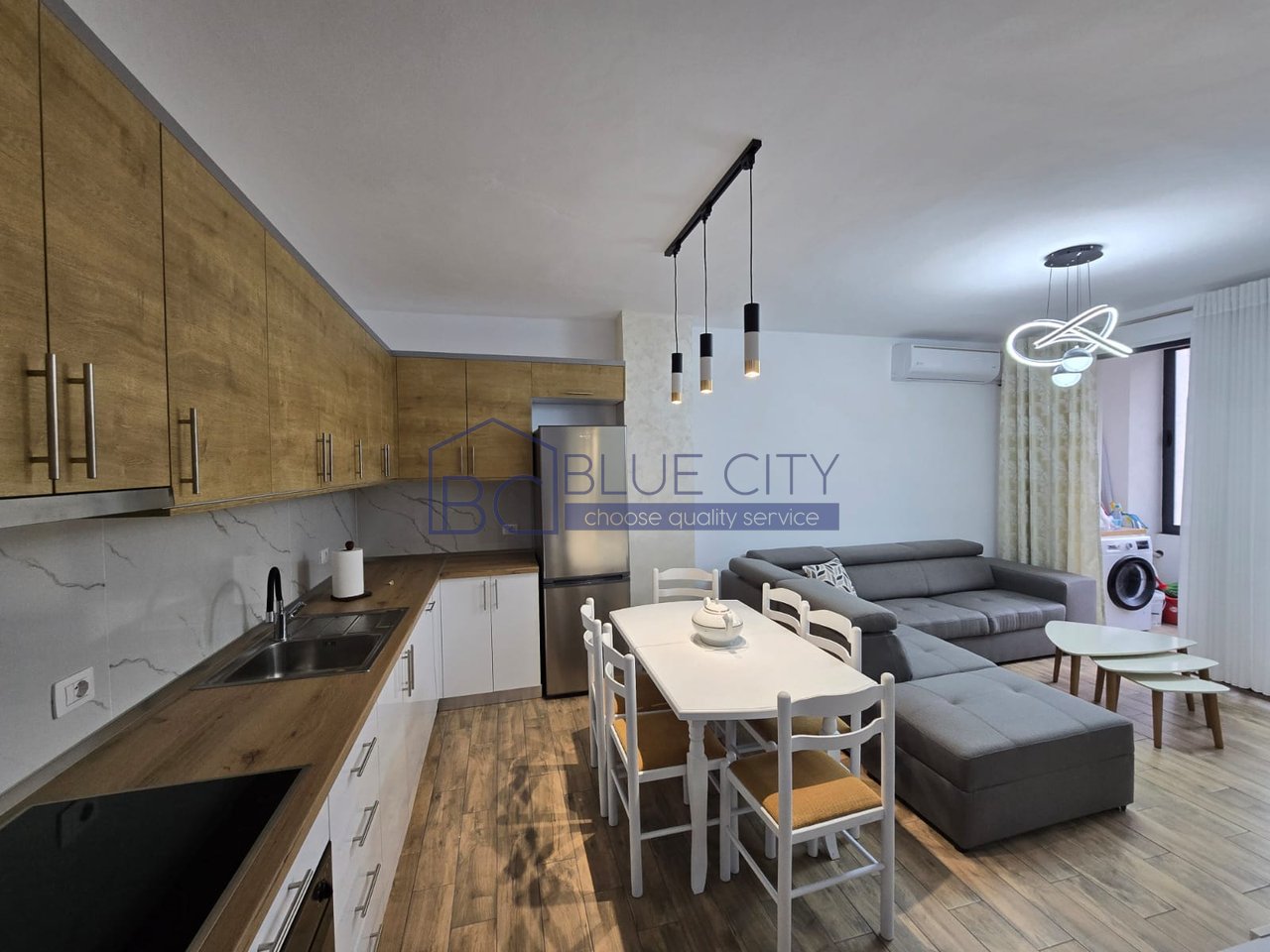 JEPET ME QIRA APARTAMENT 1+1 VIJE E DYTE NE PLAZH!