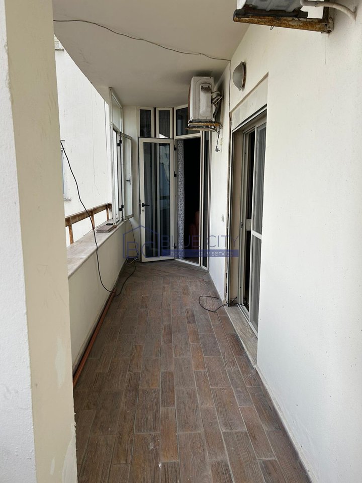 JEPET ME QIRA APARTAMENT 2+1 NE QENDER TE QYTETIT!