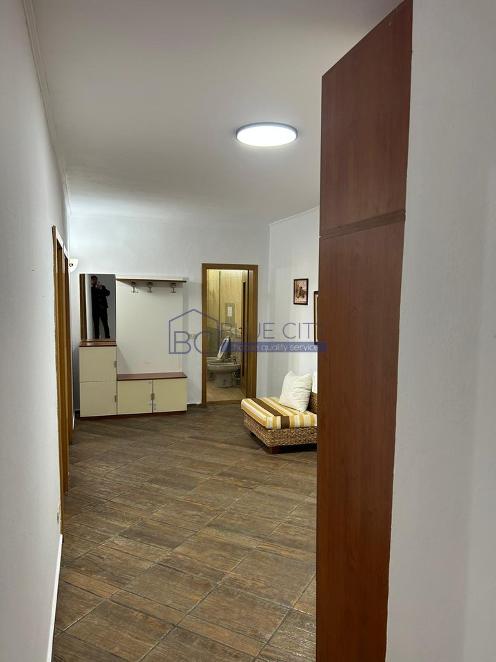 JEPET ME QIRA APARTAMENT 2+1 NE QENDER TE QYTETIT!
