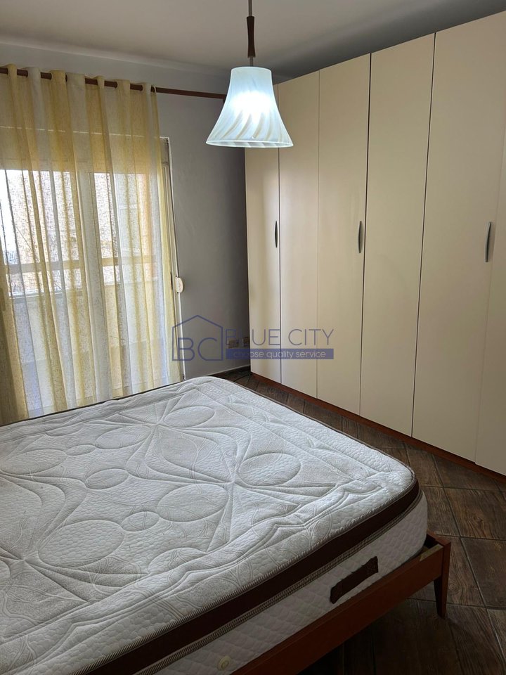 JEPET ME QIRA APARTAMENT 2+1 NE QENDER TE QYTETIT!