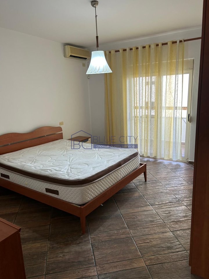 JEPET ME QIRA APARTAMENT 2+1 NE QENDER TE QYTETIT!