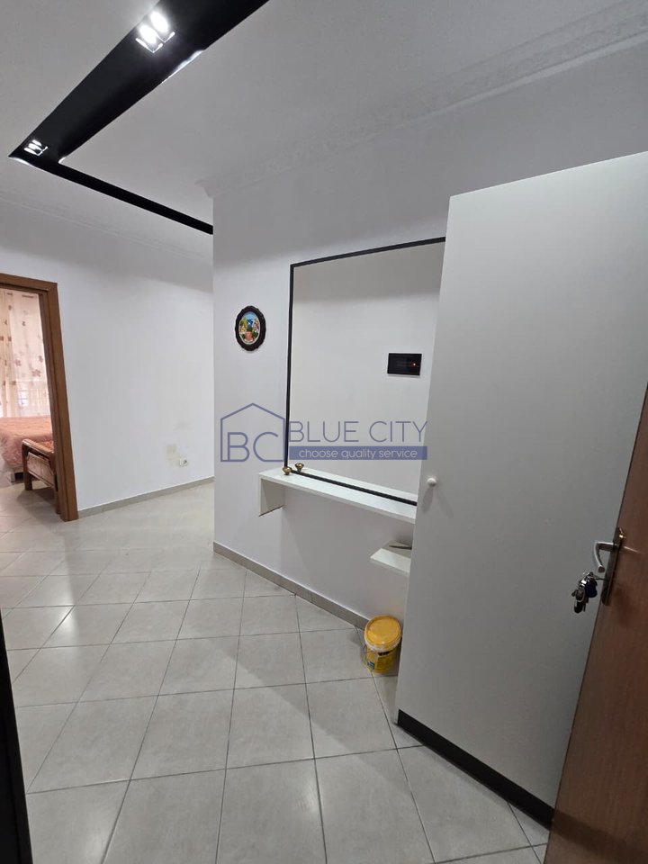 FOR RENT 2+1 APARTMENT IN ILIRIA, BEACH!