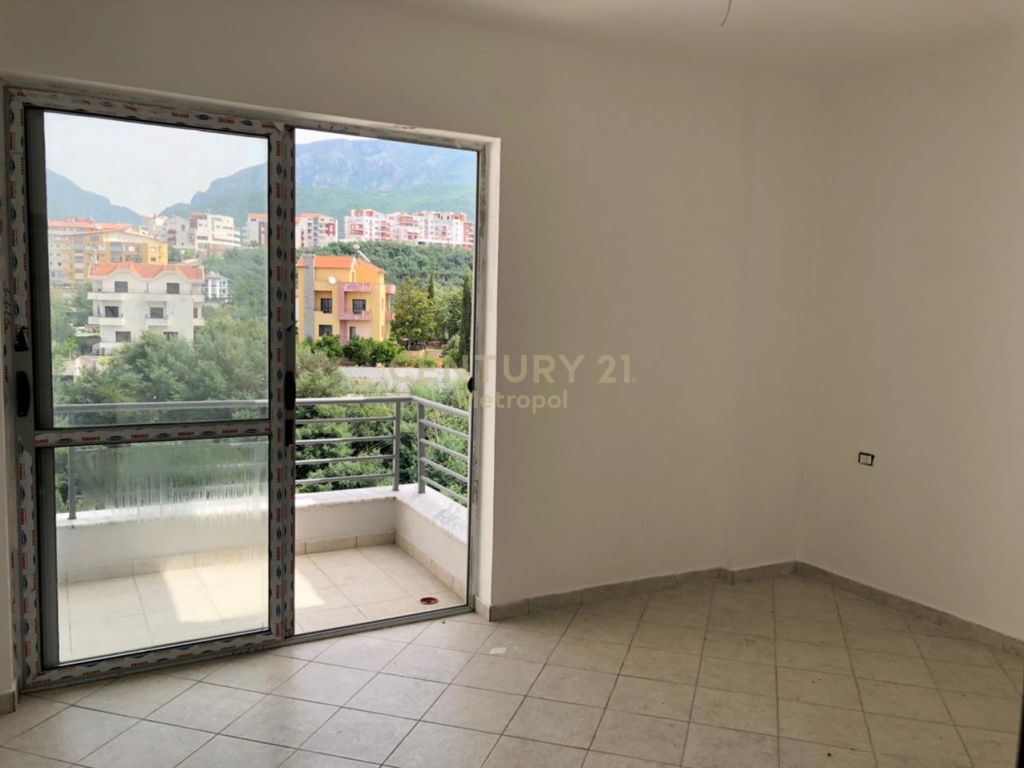 Shitet Apartament 1 1 Ne Fresk Okazion Century 21 Albania Shitet Apartament 1 1 Ne Fresk Okazion Century 21 Albania