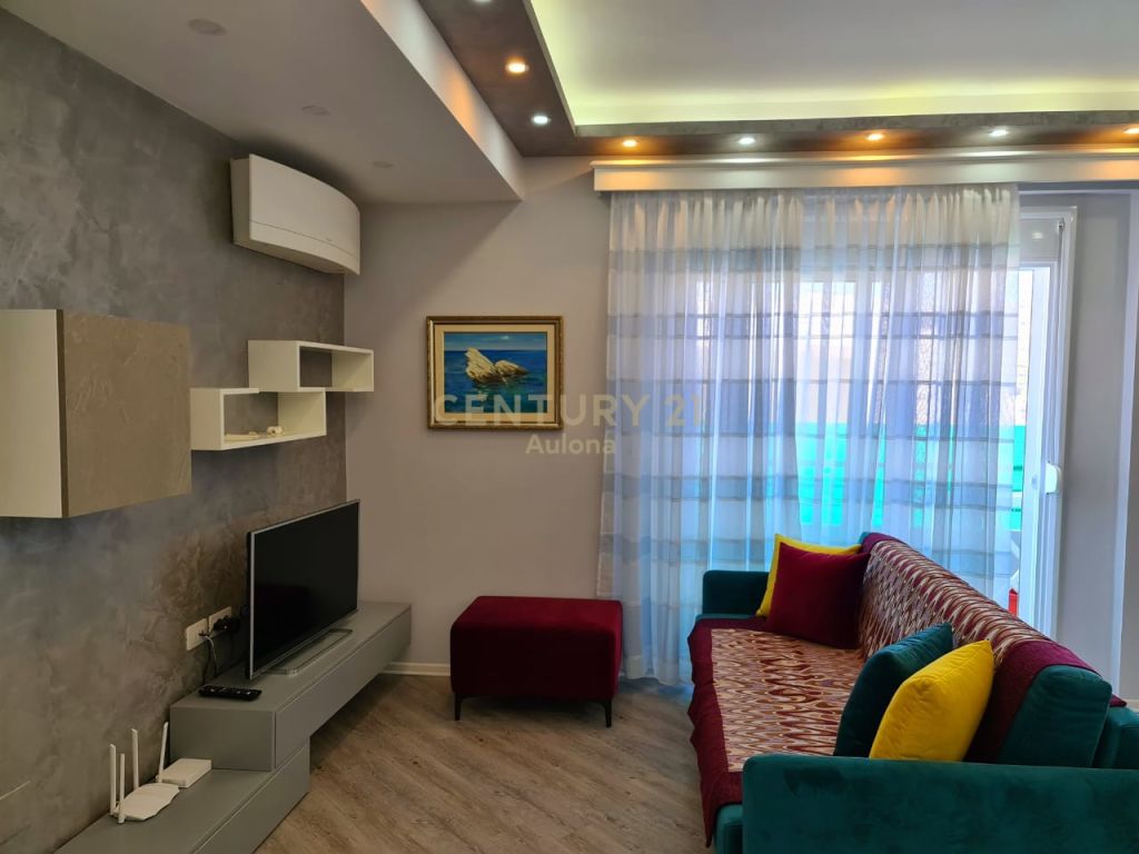 LUNGOMARE -- MODERN APARTMENT FOR RENT