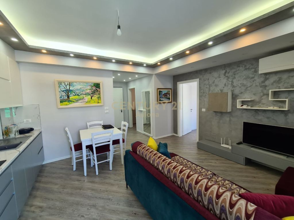 LUNGOMARE -- MODERN APARTMENT FOR RENT